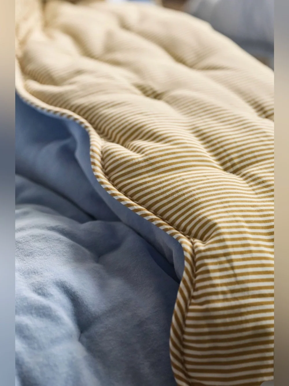 Anthropologie Abbott Cotton Velvet Solid Scalloped Quilt, Blue, Queen